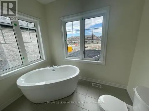10 O'reilly Street Whitby ON L1P 0N7