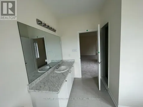 10 O'reilly Street Whitby ON L1P 0N7