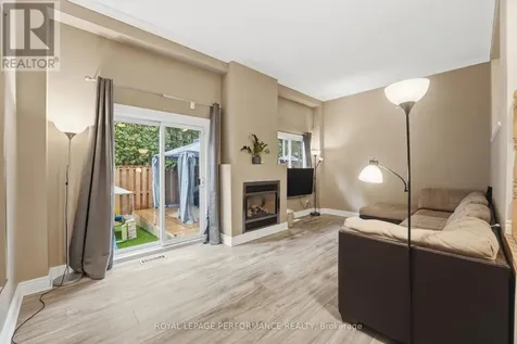 2208 Orient Park Drive Ottawa ON K1B 4W2