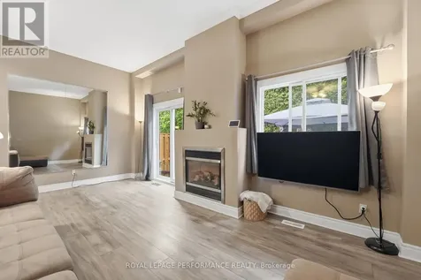 2208 Orient Park Drive Ottawa ON K1B 4W2