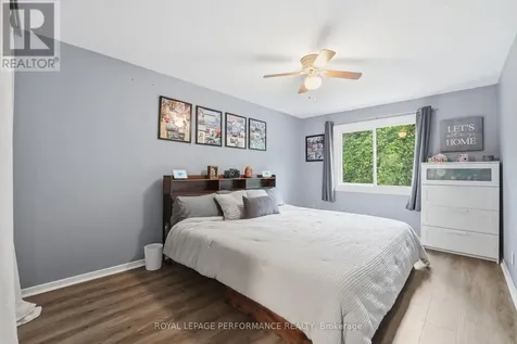 2208 Orient Park Drive Ottawa ON K1B 4W2