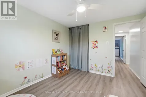 2208 Orient Park Drive Ottawa ON K1B 4W2