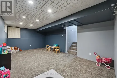 2208 Orient Park Drive Ottawa ON K1B 4W2