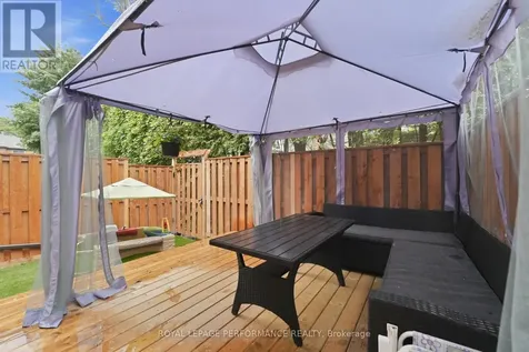 2208 Orient Park Drive Ottawa ON K1B 4W2