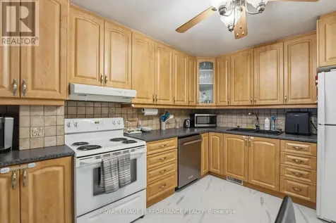 2208 Orient Park Drive Ottawa ON K1B 4W2