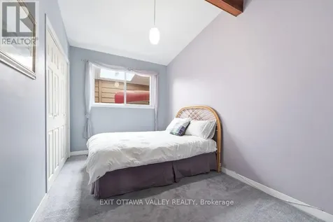 31 Claremount Road Deep River ON K0J 1P0