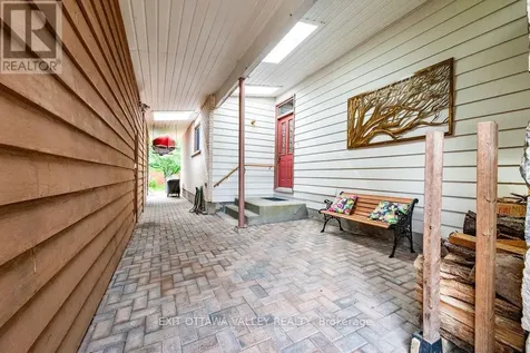 31 Claremount Road Deep River ON K0J 1P0