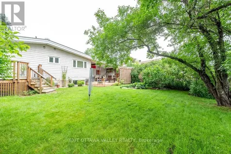 31 Claremount Road Deep River ON K0J 1P0