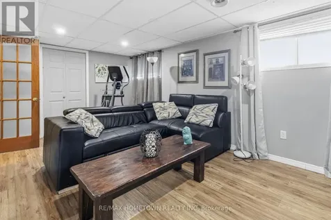 1257 Peden Boulevard Brockville ON K6V 3K5