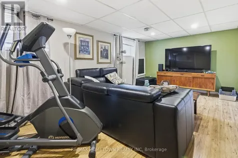1257 Peden Boulevard Brockville ON K6V 3K5