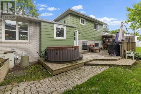 1257 Peden Boulevard Brockville ON K6V 3K5
