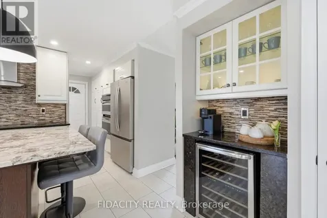 13 Poole Creek Crescent Ottawa ON K2S 1T6
