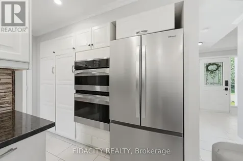 13 Poole Creek Crescent Ottawa ON K2S 1T6