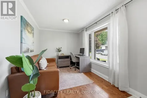 13 Poole Creek Crescent Ottawa ON K2S 1T6