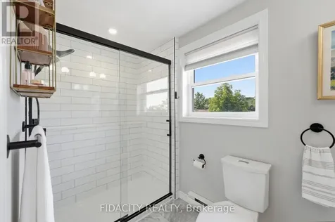 13 Poole Creek Crescent Ottawa ON K2S 1T6