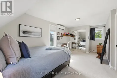 13 Poole Creek Crescent Ottawa ON K2S 1T6