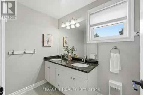 13 Poole Creek Crescent Ottawa ON K2S 1T6