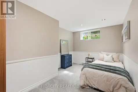 13 Poole Creek Crescent Ottawa ON K2S 1T6