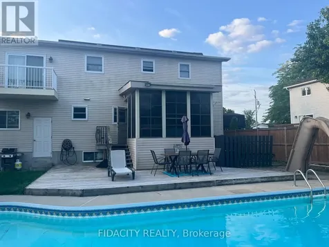 13 Poole Creek Crescent Ottawa ON K2S 1T6