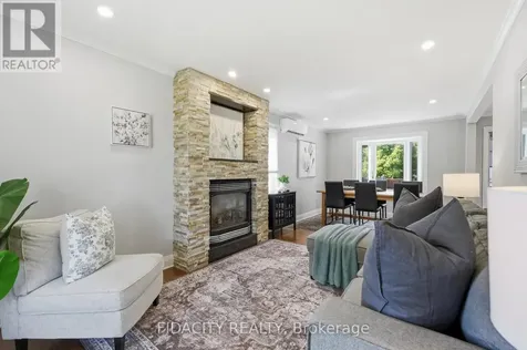 13 Poole Creek Crescent Ottawa ON K2S 1T6
