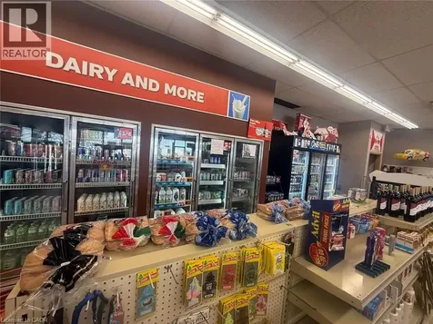 455 Grand Avenue East Chatham-kent ON N7L 1X4
