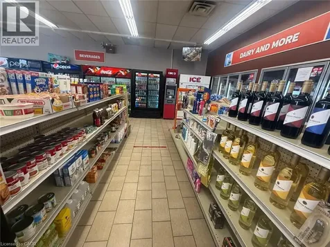 455 Grand Avenue East Chatham-kent ON N7L 1X4