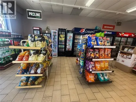 455 Grand Avenue East Chatham-kent ON N7L 1X4