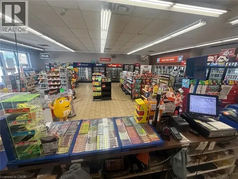 455 Grand Avenue East Chatham-kent ON N7L 1X4