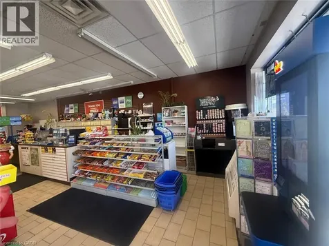 455 Grand Avenue East Chatham-kent ON N7L 1X4