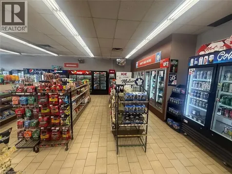 455 Grand Avenue East Chatham-kent ON N7L 1X4
