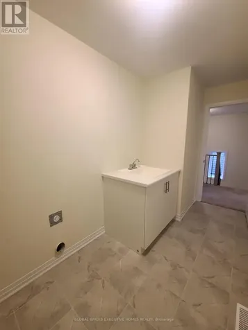 11 Poett Avenue Stratford ON N5A 0M2