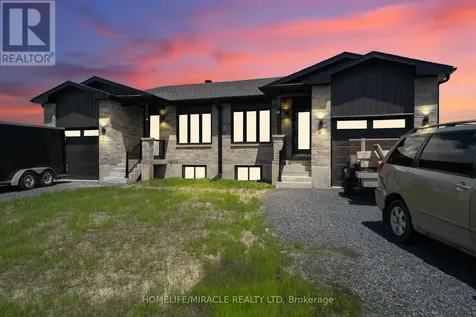 23 A Portland Drive Cornwall ON K6H 0J4
