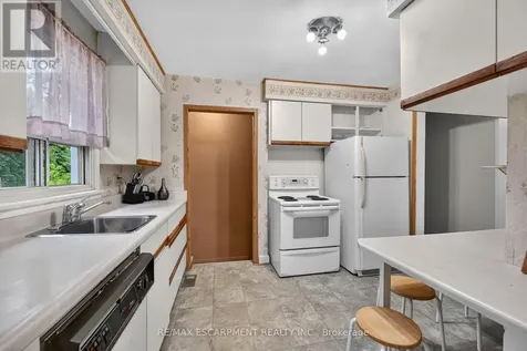 219 Fiddler's Green Road Hamilton (ancaster) ON L9G 1W7
