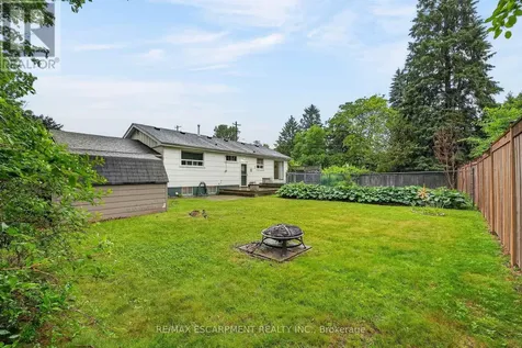 219 Fiddler's Green Road Hamilton (ancaster) ON L9G 1W7