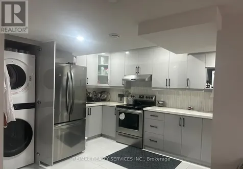 25 Copperhill Heights Barrie ON L9J 0L1