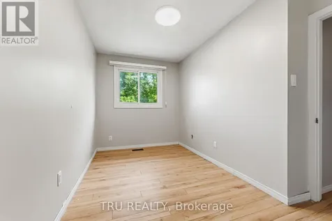 950 Meadowlands Drive Ottawa ON K2C 0K3