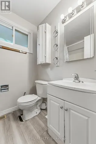 950 Meadowlands Drive Ottawa ON K2C 0K3