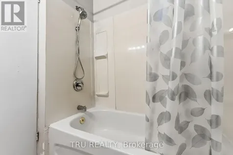 950 Meadowlands Drive Ottawa ON K2C 0K3