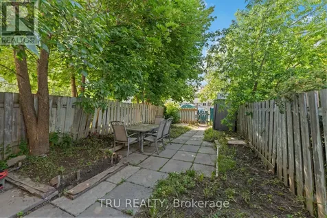 950 Meadowlands Drive Ottawa ON K2C 0K3