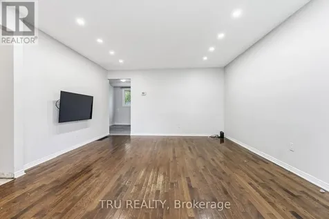 950 Meadowlands Drive Ottawa ON K2C 0K3