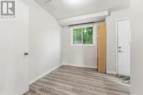 950 Meadowlands Drive Ottawa ON K2C 0K3
