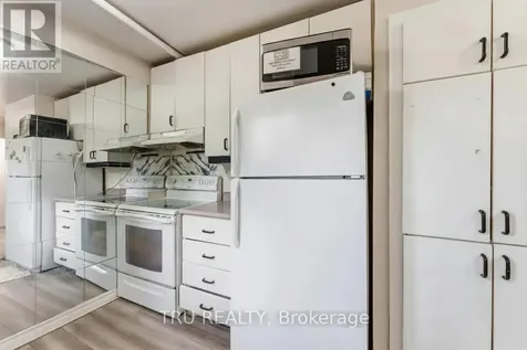 950 Meadowlands Drive Ottawa ON K2C 0K3