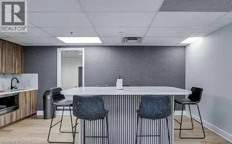 140 Bathurst Street Toronto ON M5V 3N8
