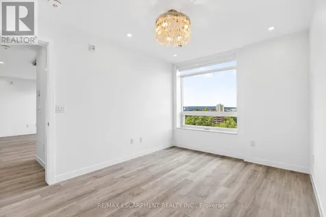 479 Charlton Avenue Hamilton (stinson) ON L8N 0B4