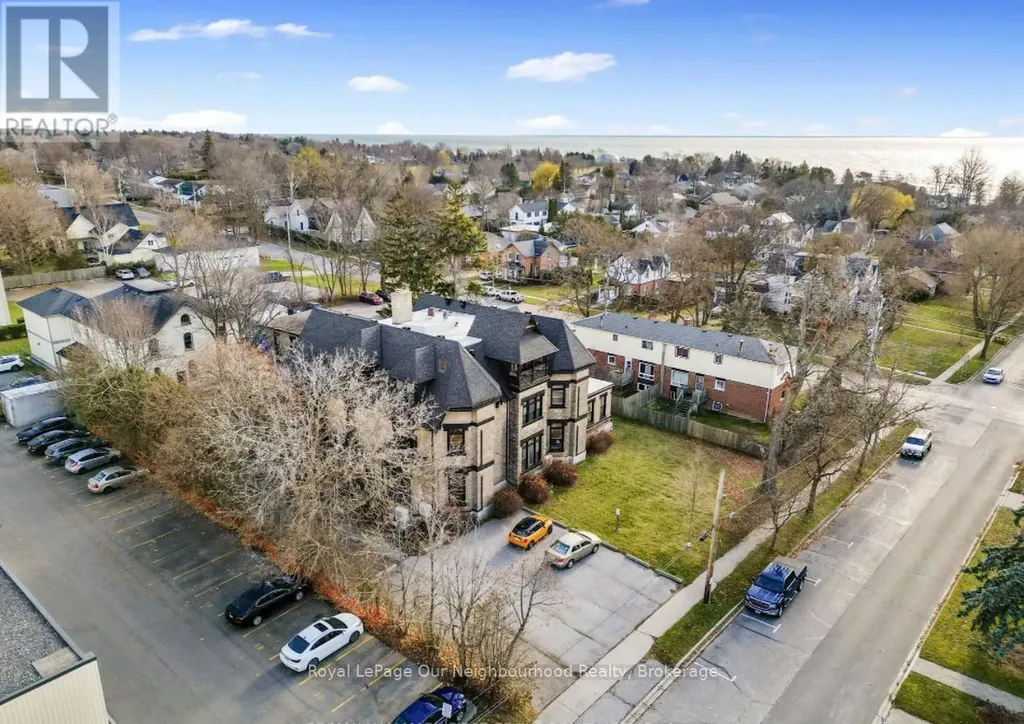 202 Green Street Cobourg ON K9A 3W7