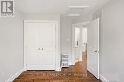 270 Royal Avenue Ottawa ON K2A 1T5