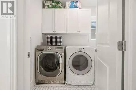 270 Royal Avenue Ottawa ON K2A 1T5