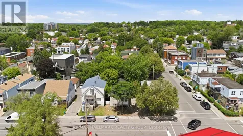 195 Deschamps Avenue Ottawa ON K1L 5Z3