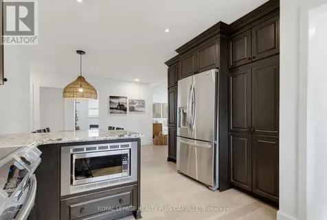 336 Tuck Drive Burlington (shoreacres) ON L7L 2R3