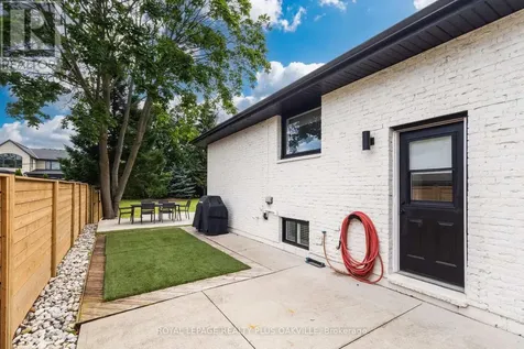 336 Tuck Drive Burlington (shoreacres) ON L7L 2R3